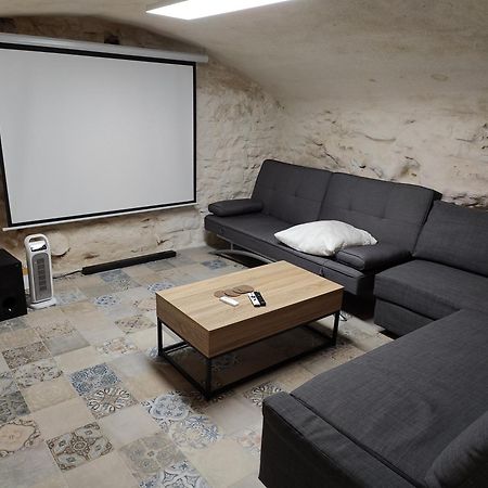 Maison 2 Chambres 100M Du Theatre Antique Avec Salle Cinema Оранж Екстериор снимка