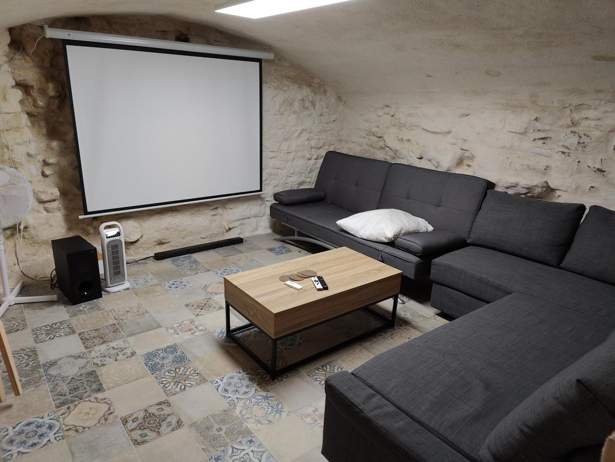 Maison 2 Chambres 100M Du Theatre Antique Avec Salle Cinema Оранж Екстериор снимка